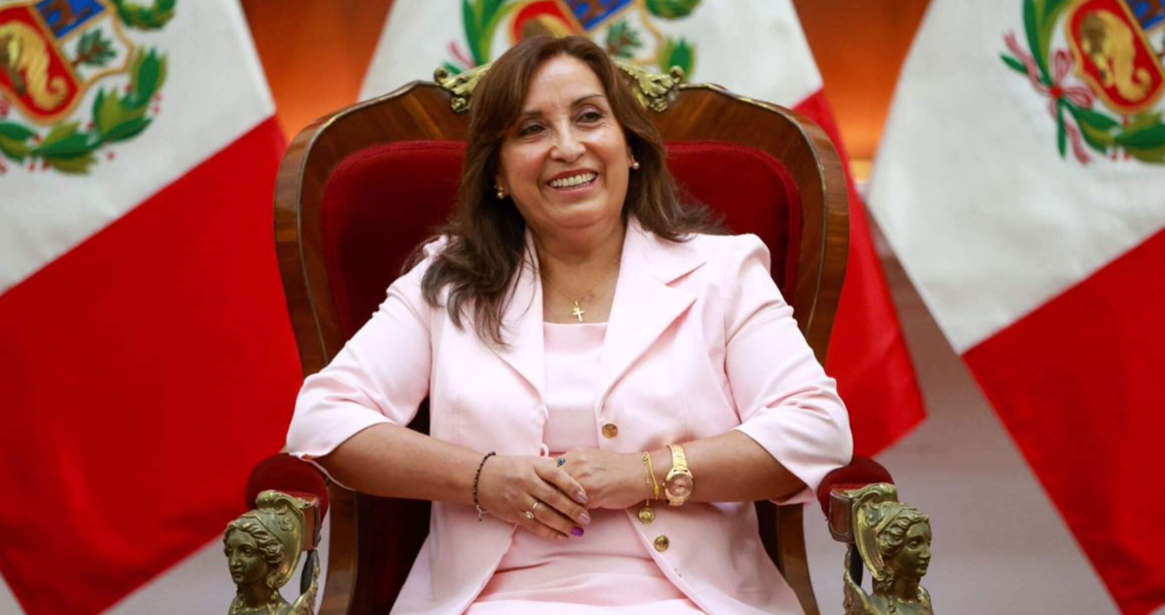 Fiscalía de Perú registra el Palacio de Gobierno y la casa de la presidenta Dina Boluarte